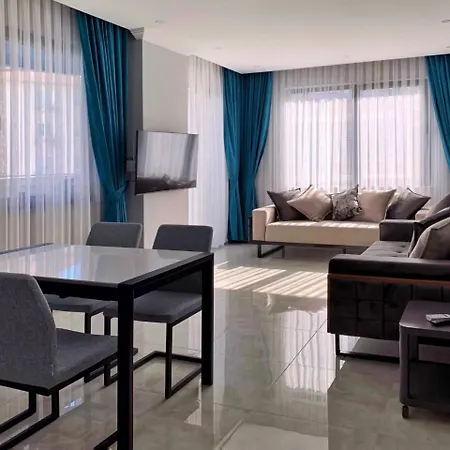 Apartment Cleopatra Two One *